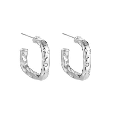 Fast Ein Quadrat Edelstahl Ohrring